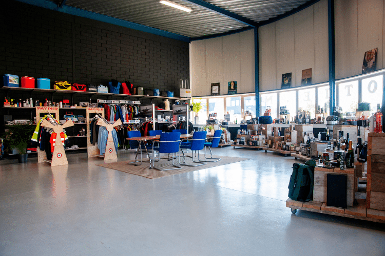Heeft een showroom nog waarde?
