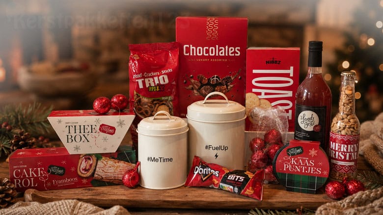 Kerstpakket met Happz opbergblikken, alcoholvrije glühwein, thee en feestelijke lekkernijen.